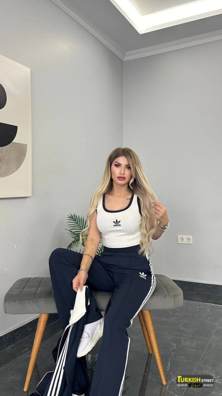 ترينج اديداس ثلاث قطع