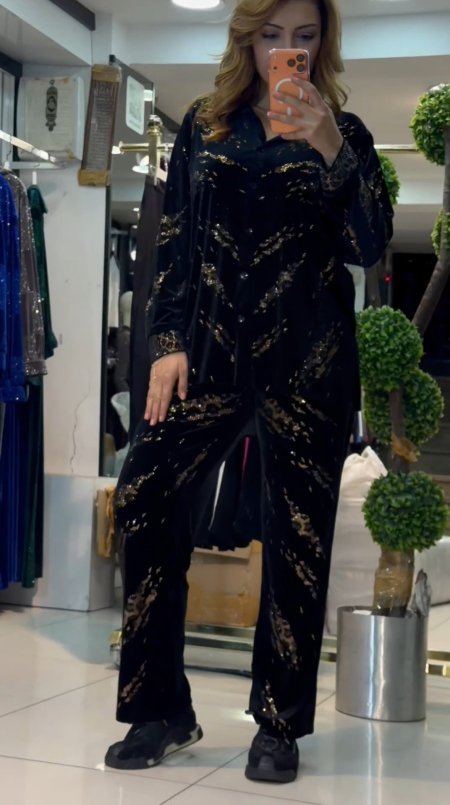 طقم سبور شانيل مخمل ..